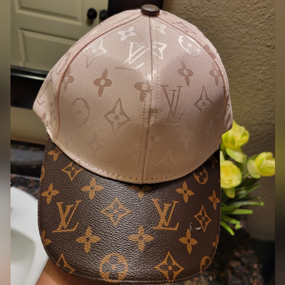 Louis Vuitton Pink and Black Monogram Cap - Picture 10 of 11